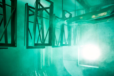  The bases are powder-coated in green.