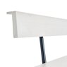 Die Rückenlehne der Bank des Design Sets Riva hat eine optimale Neigung.